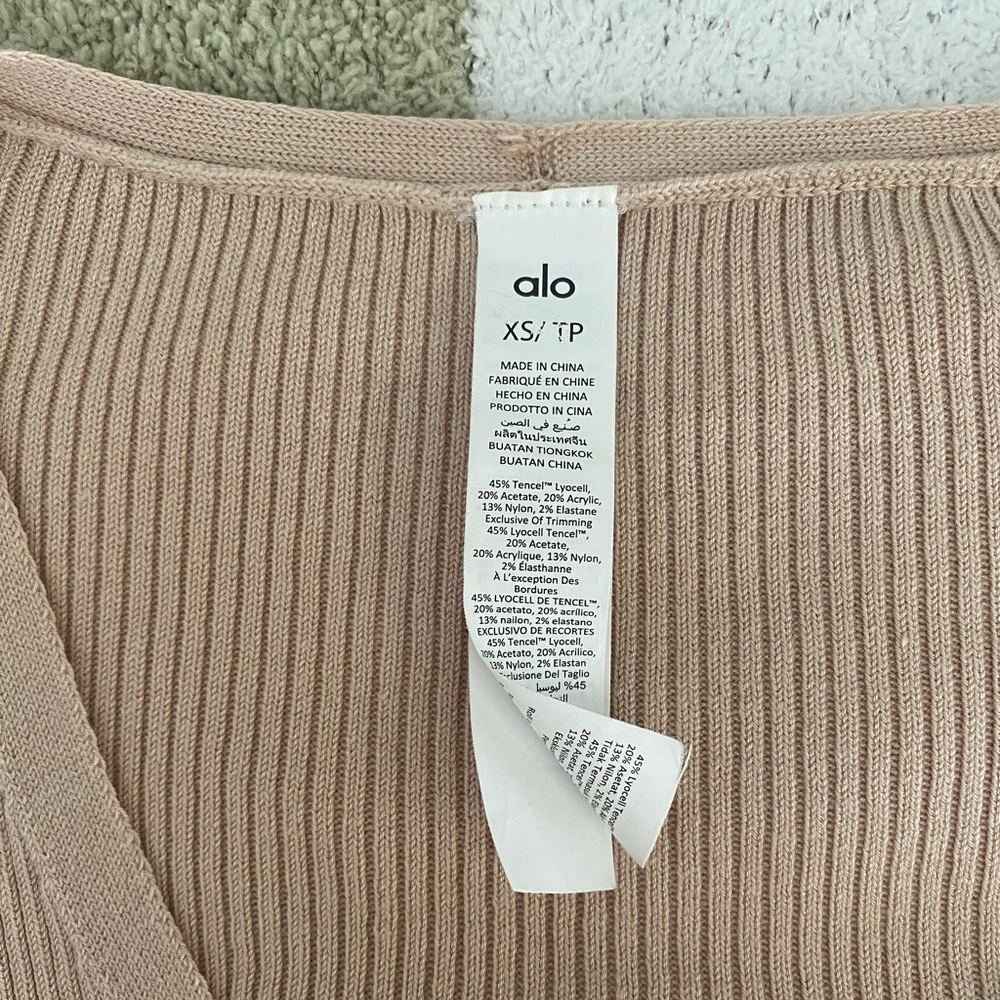 Alo Yoga Knit Salana Women Cardigan Top - Picture 6 of 10